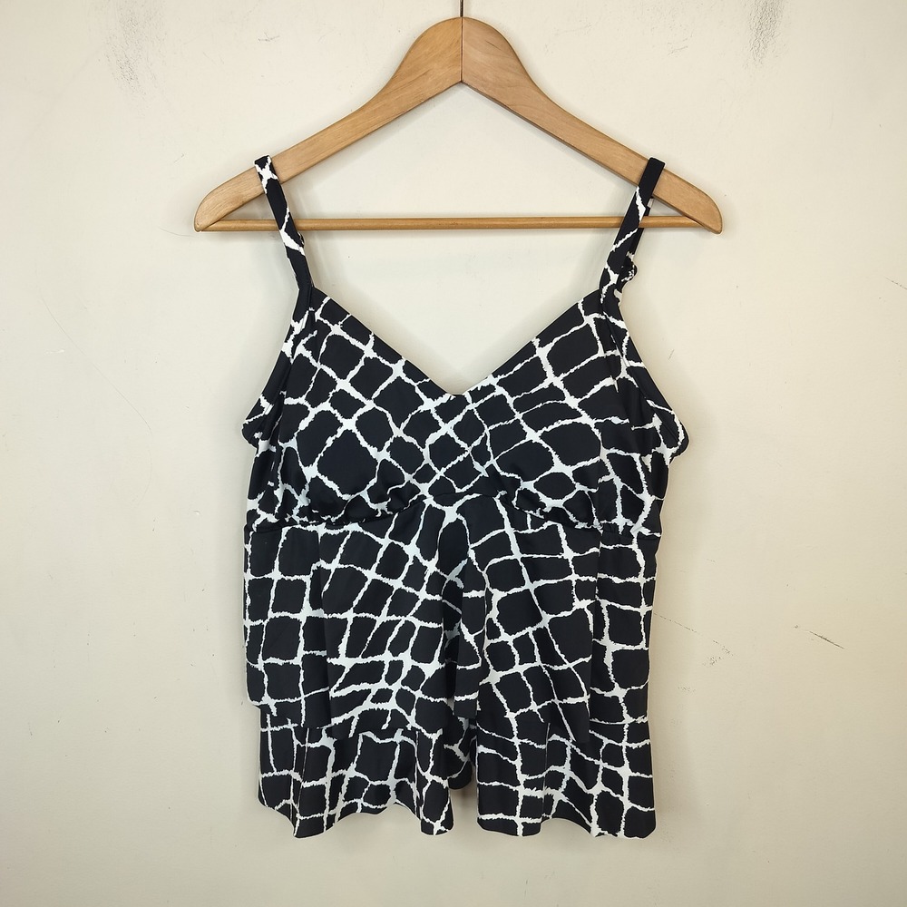 Trimshaper Tankini Top Women Size 16 Ruffle Tiered Geometric Black White